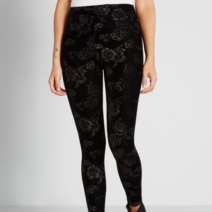ModCloth size 2X A rush to plush velvet leggings